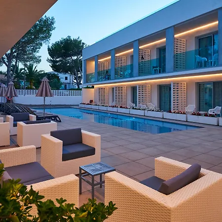 Hotel More