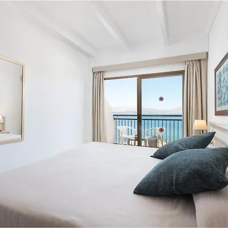 فندق Hotel More